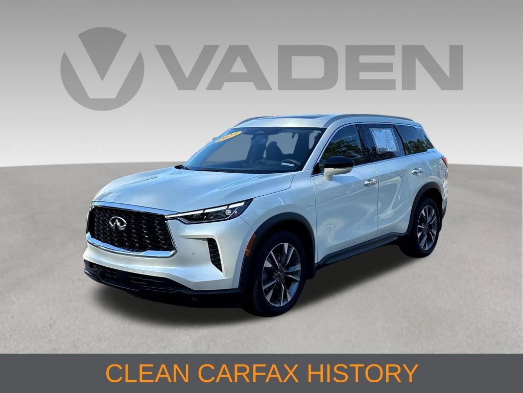 Used 2023 INFINITI QX60 Luxe w/ Cargo Package AWD/4WD image 3