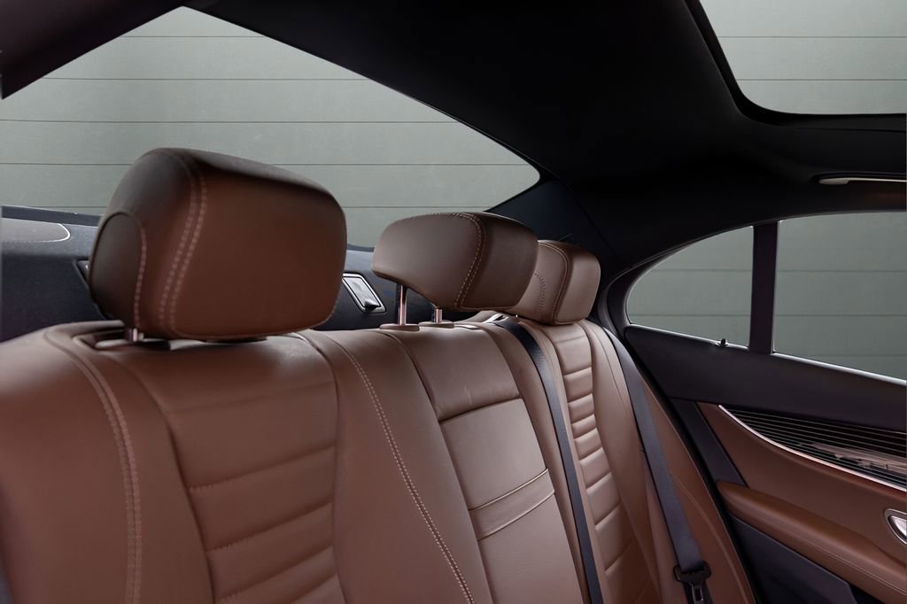Used 2022 Mercedes-Benz E 350 4MATIC Sedan image 77