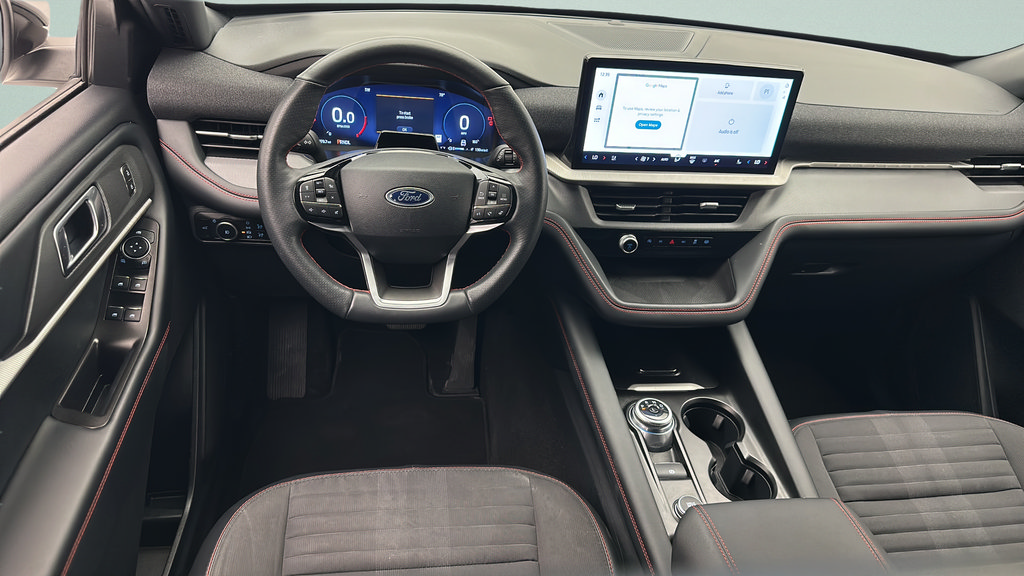 Used 2025 Ford Explorer ST-Line w/ ST-Line Street Pack AWD/4WD image 12