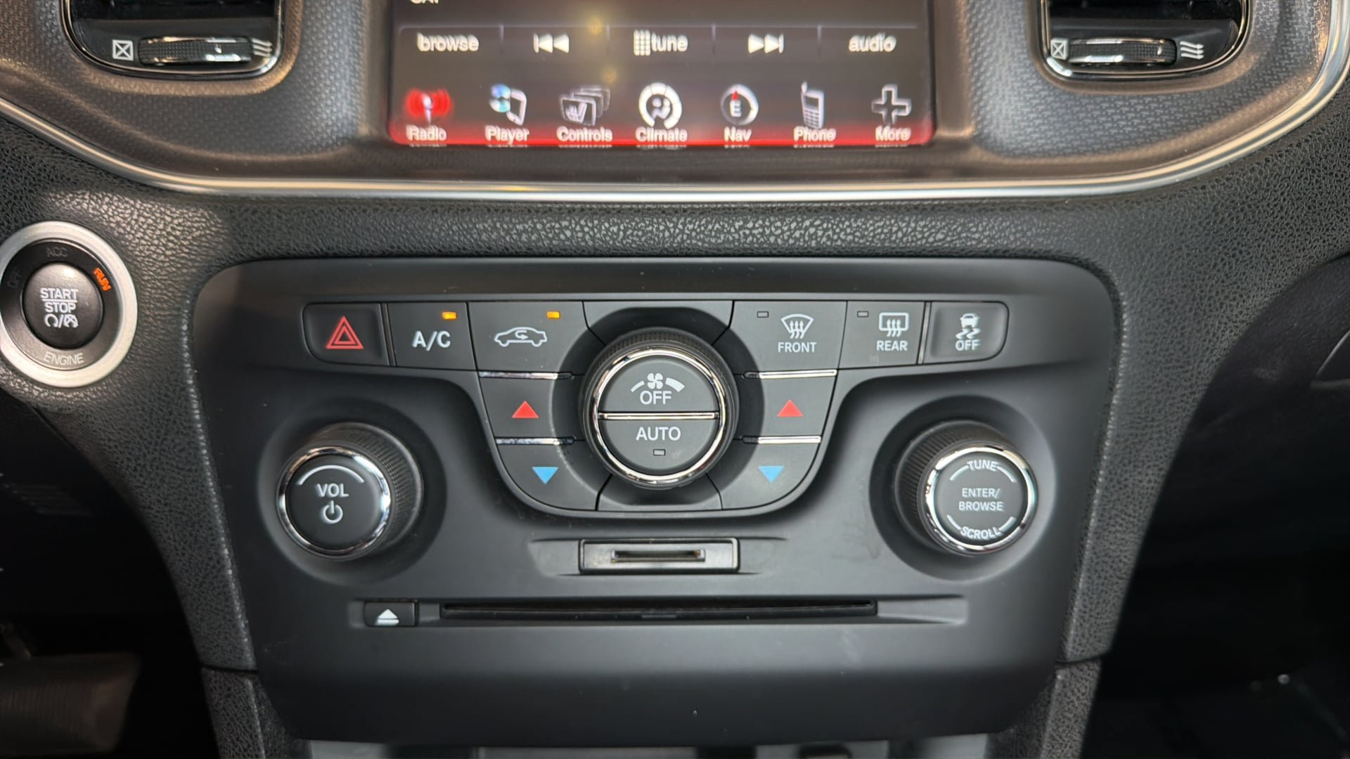 Used 2014 Dodge Charger SXT Plus RWD image 28