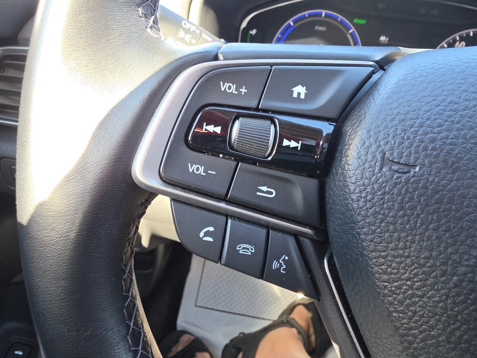 Used 2021 Honda Accord Touring image 40