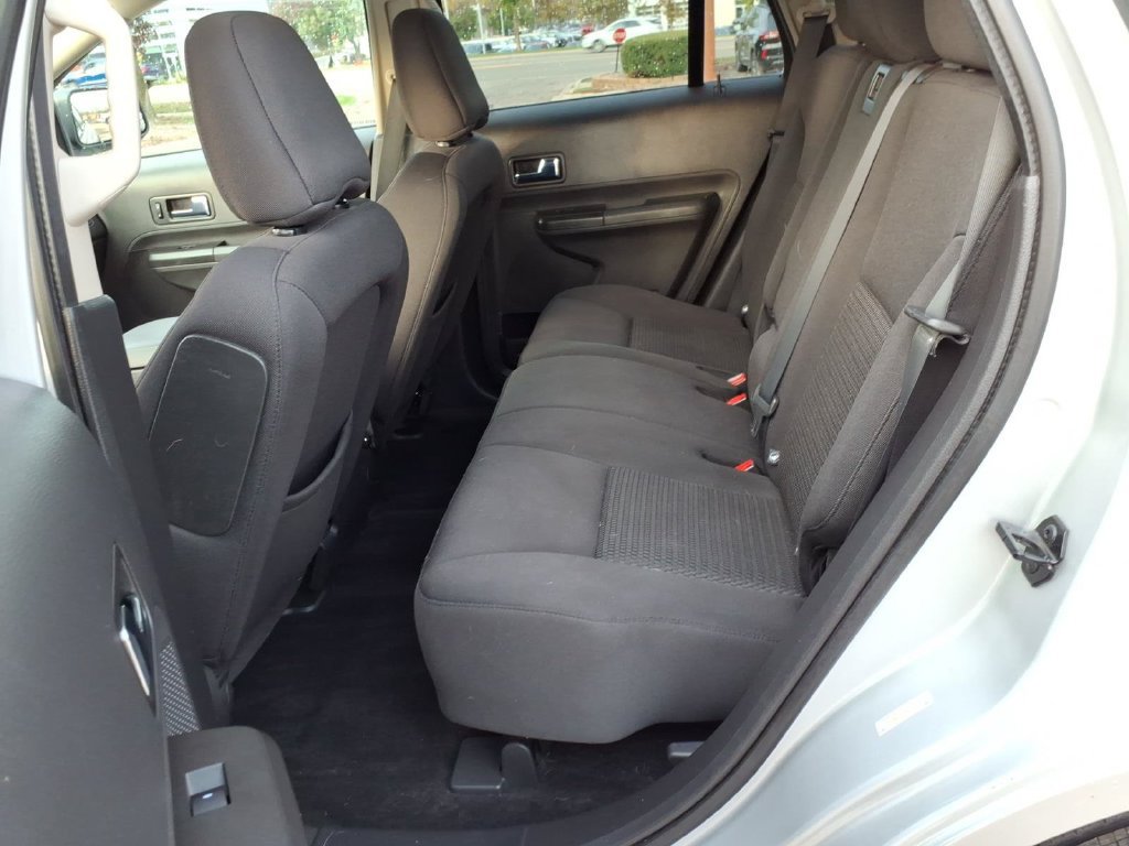 Used 2010 Ford Edge SE FWD image 11