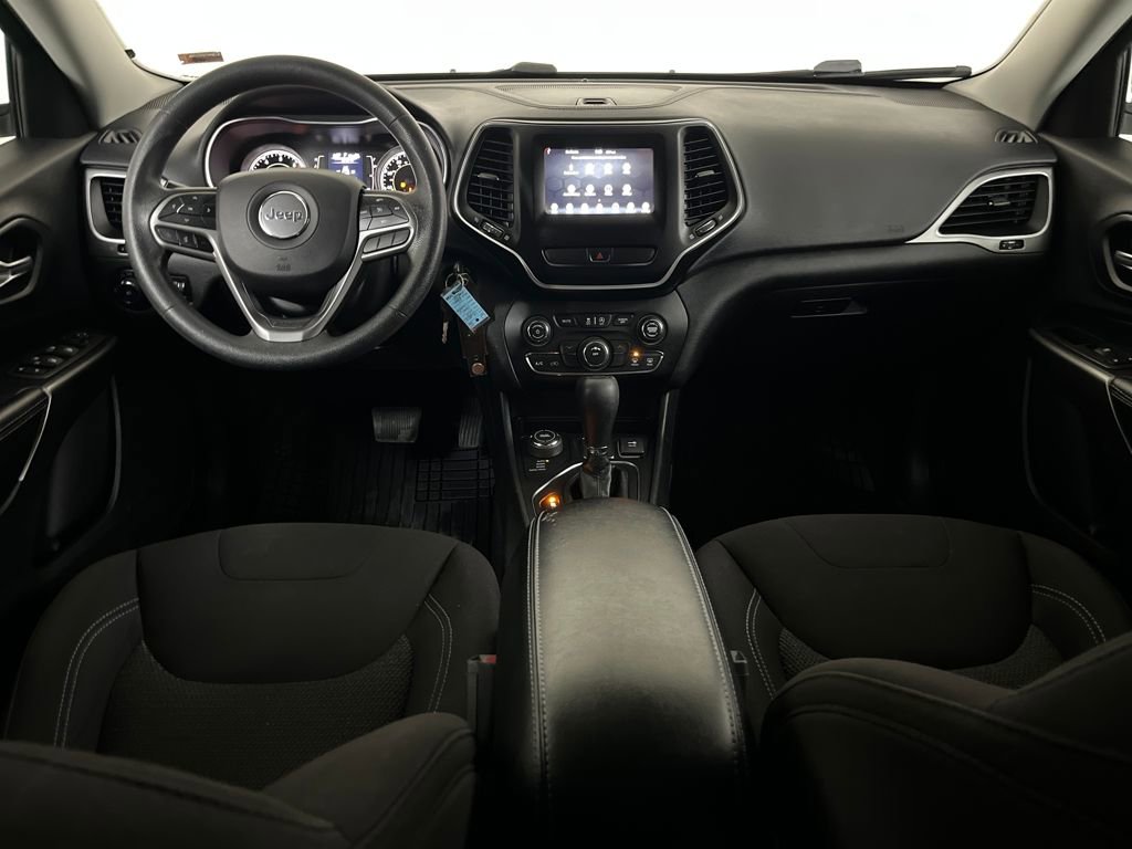 Used 2019 Jeep Cherokee Latitude w/ Popular Appearance Group image 32