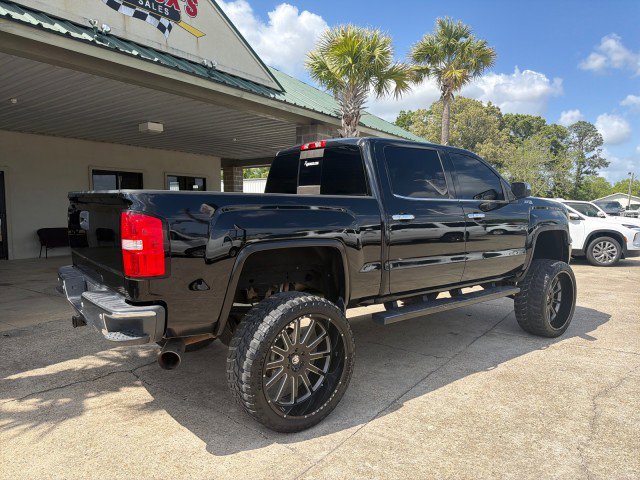 Used 2015 GMC Sierra 1500 SLT w/ SLT Crew Cab Value Package AWD/4WD image 4
