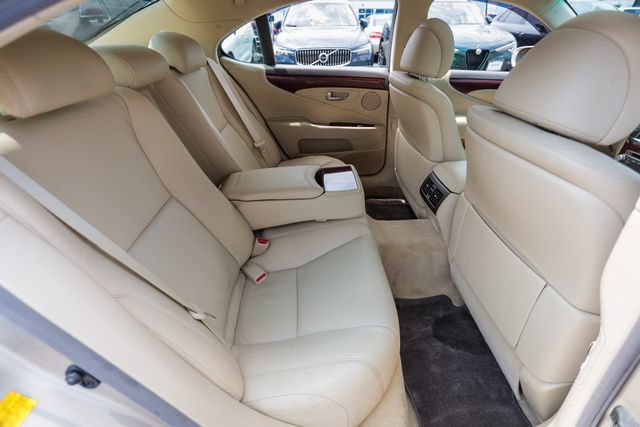 Used 2010 Lexus LS 460 RWD image 24