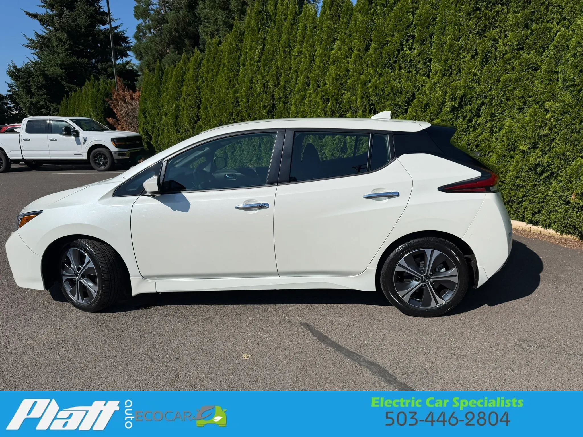 Used 2021 Nissan Leaf SV w/ SV Technology Package FWD image 5