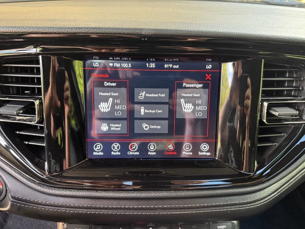 Used 2022 Dodge Durango GT w/ Blacktop Package AWD/4WD image 16