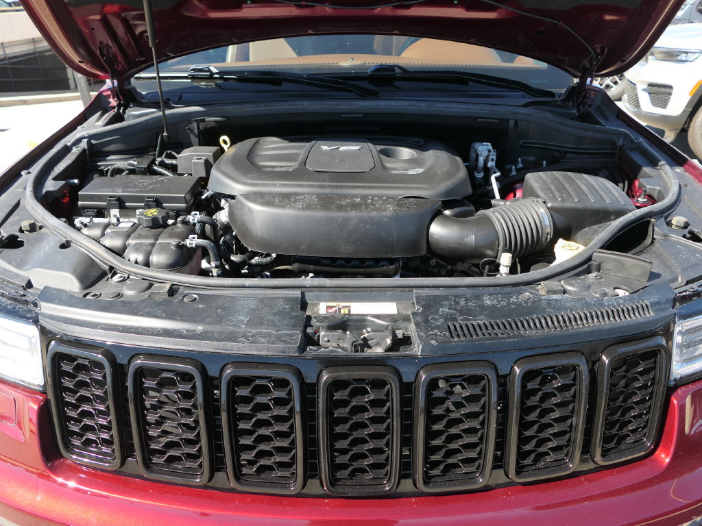 Certified 2017 Jeep Grand Cherokee Summit w/ Trailer Tow Group IV RWD image 28