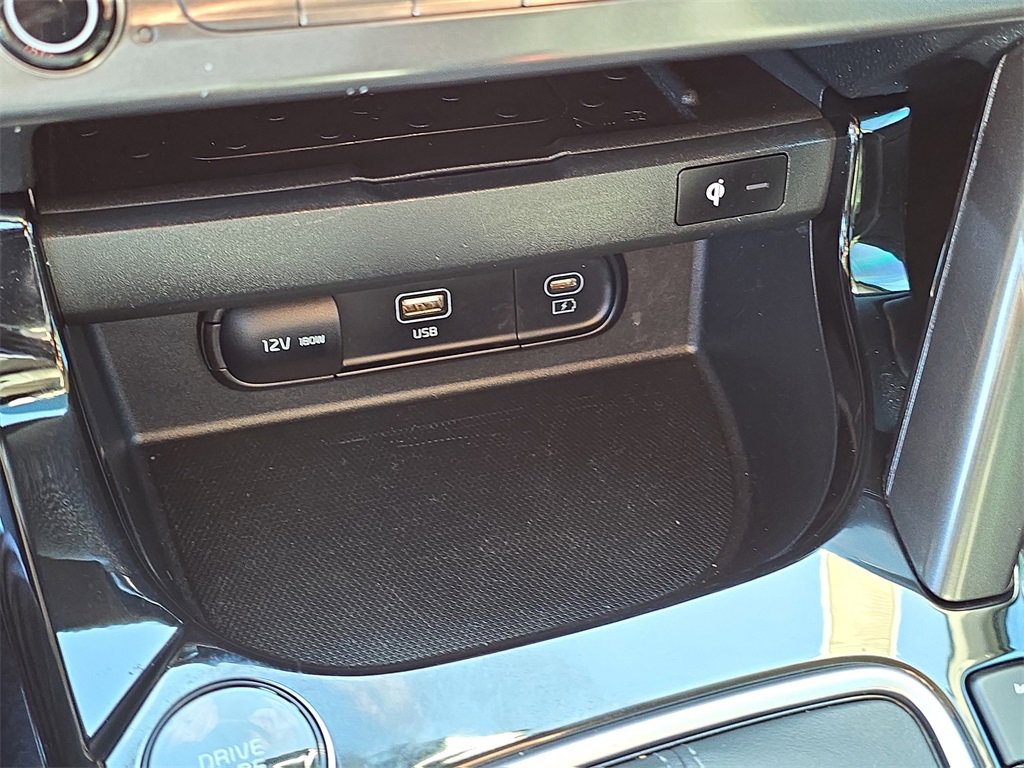 Certified 2025 Kia Seltos EX w/ EX Sunroof Package image 29