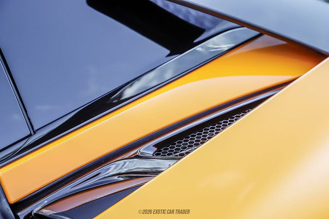 Used 2026 McLaren 750S Spider RWD image 43