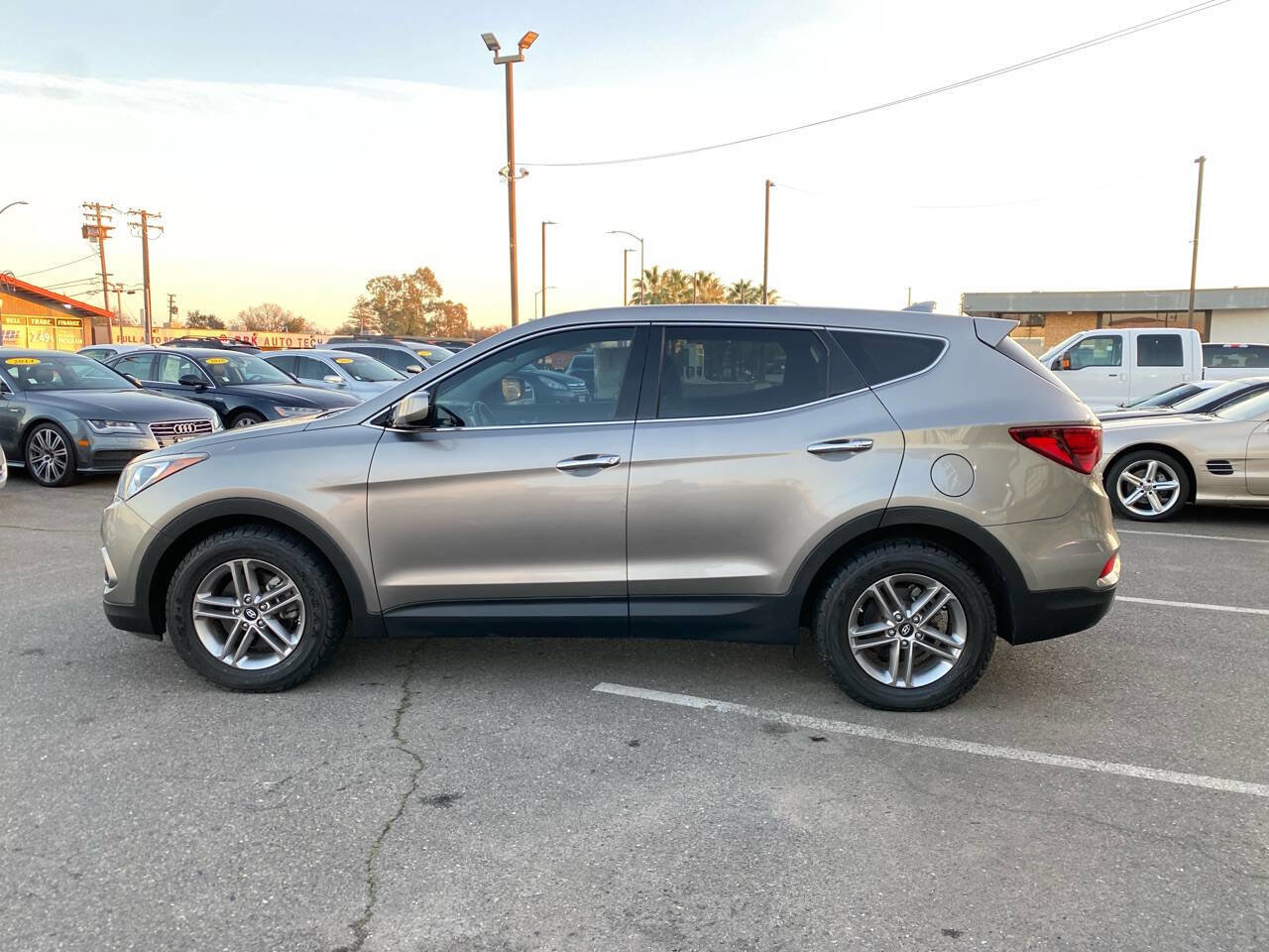 Used 2017 Hyundai Santa Fe Sport image 6
