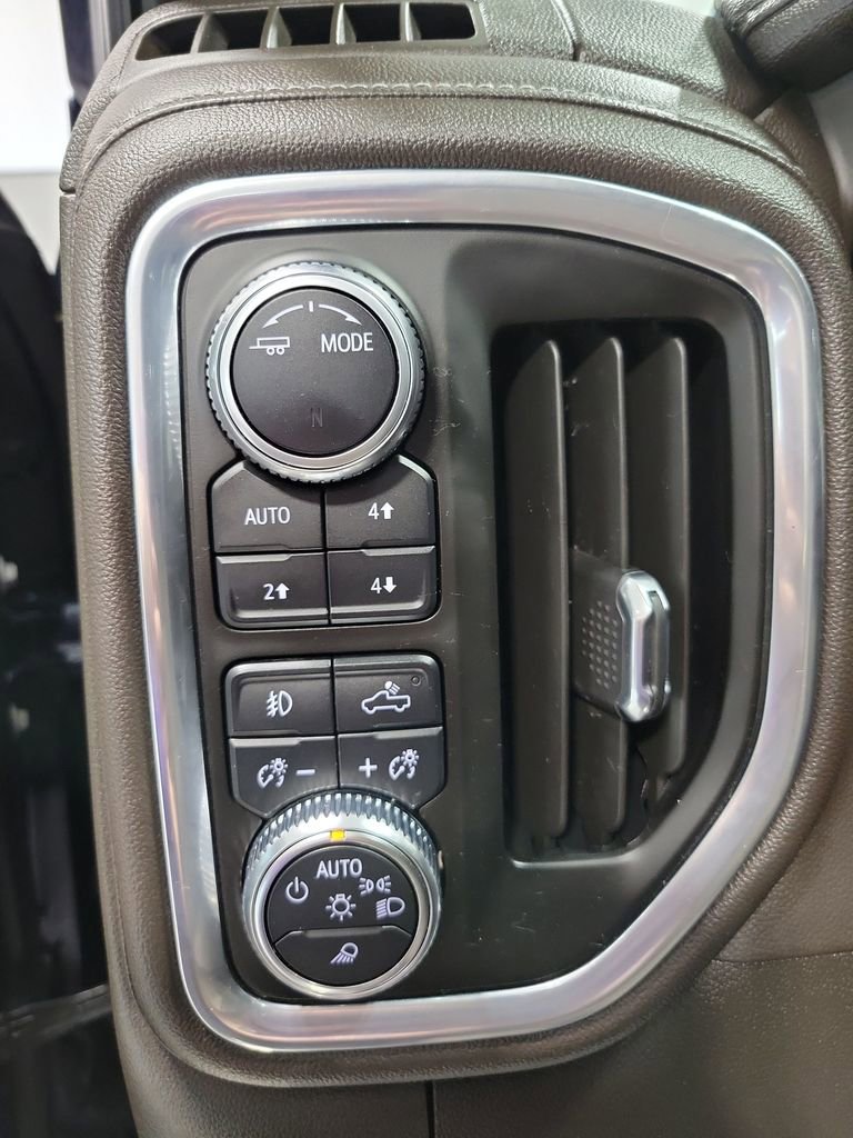 Used 2022 GMC Sierra 1500 SLT AWD/4WD image 41