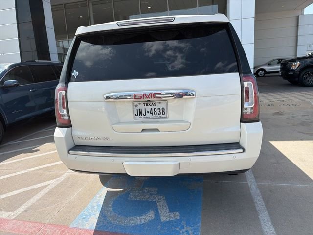 Used 2015 GMC Yukon XL Denali w/ Premium Package AWD/4WD image 5
