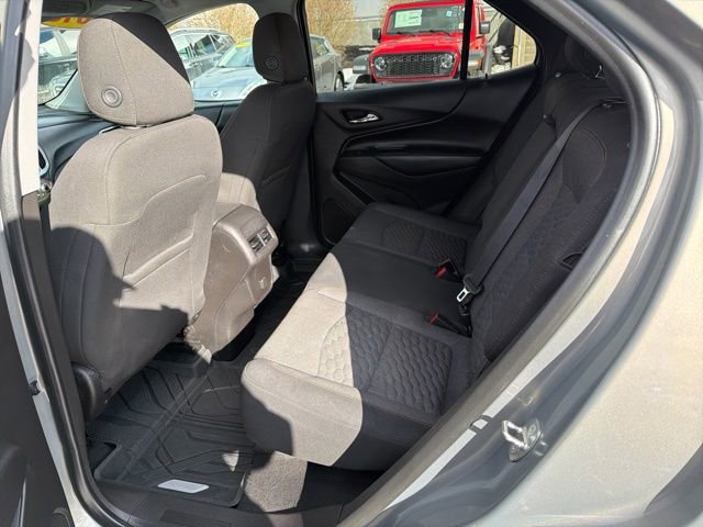 Used 2018 Chevrolet Equinox LT image 18