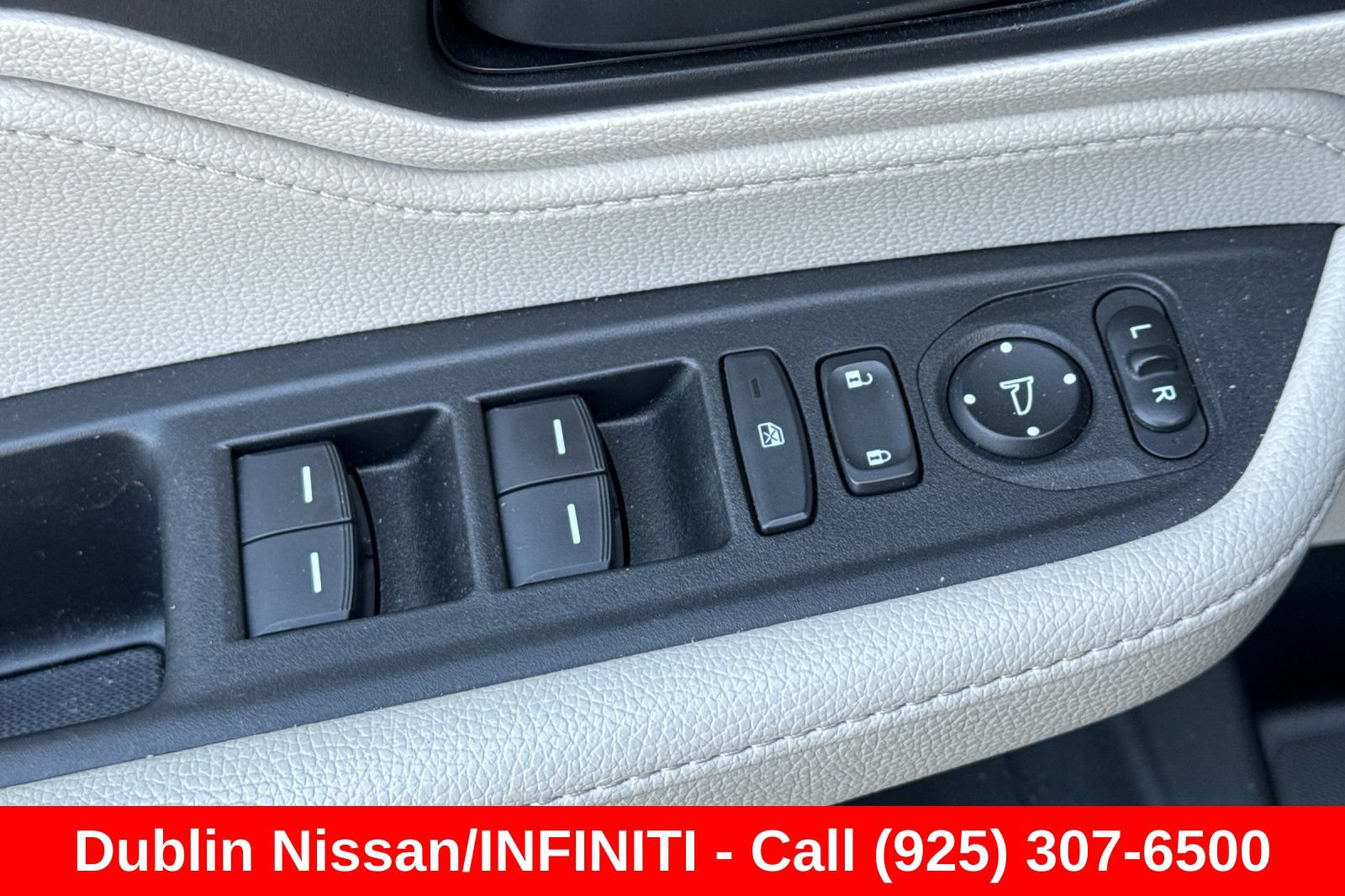 Used 2025 Honda Odyssey EX-L image 13