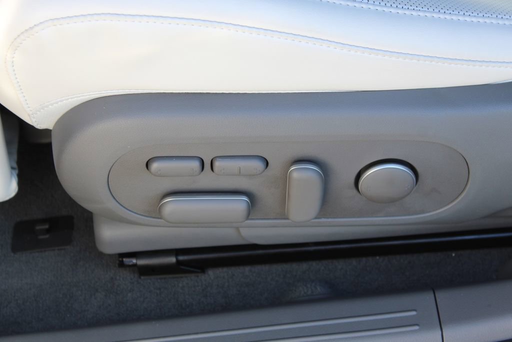 Used 2025 Hyundai Ioniq 5 Limited image 14