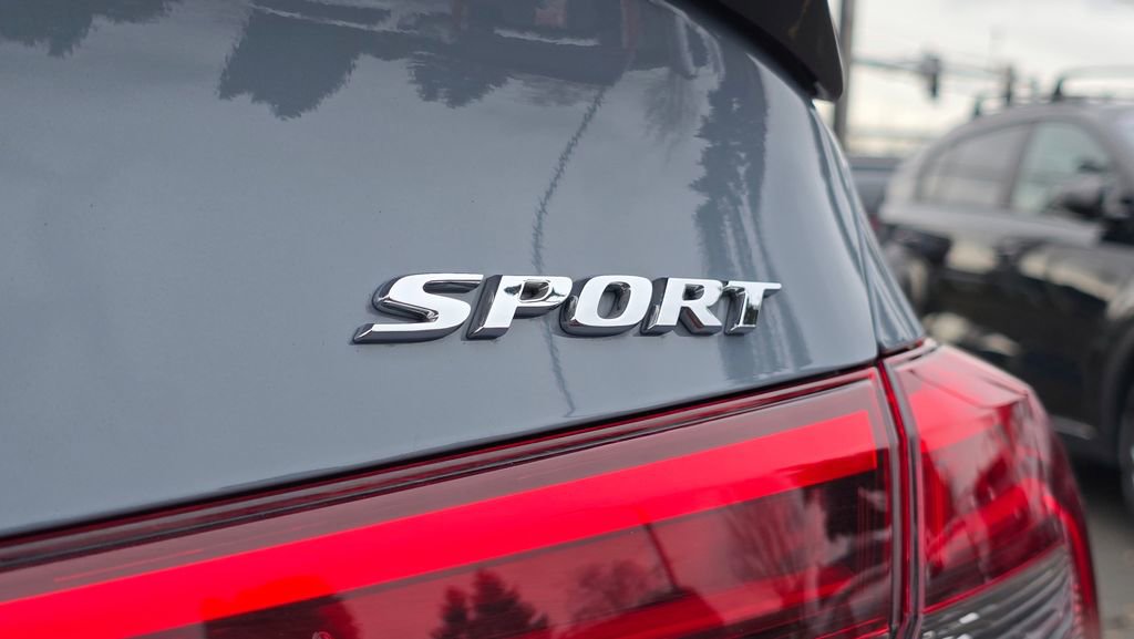 Used 2023 Honda Civic Sport image 17