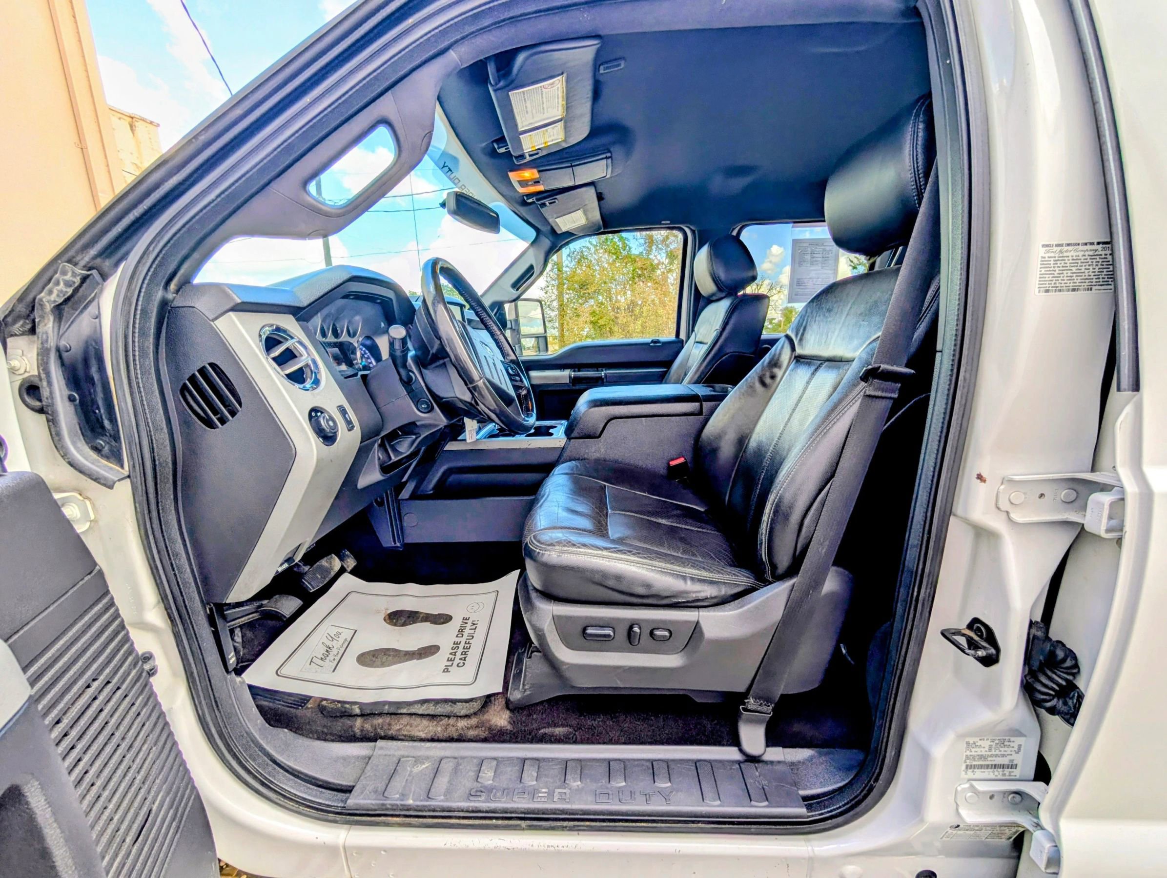 Used 2016 Ford F350 Lariat w/ Chrome Package image 12