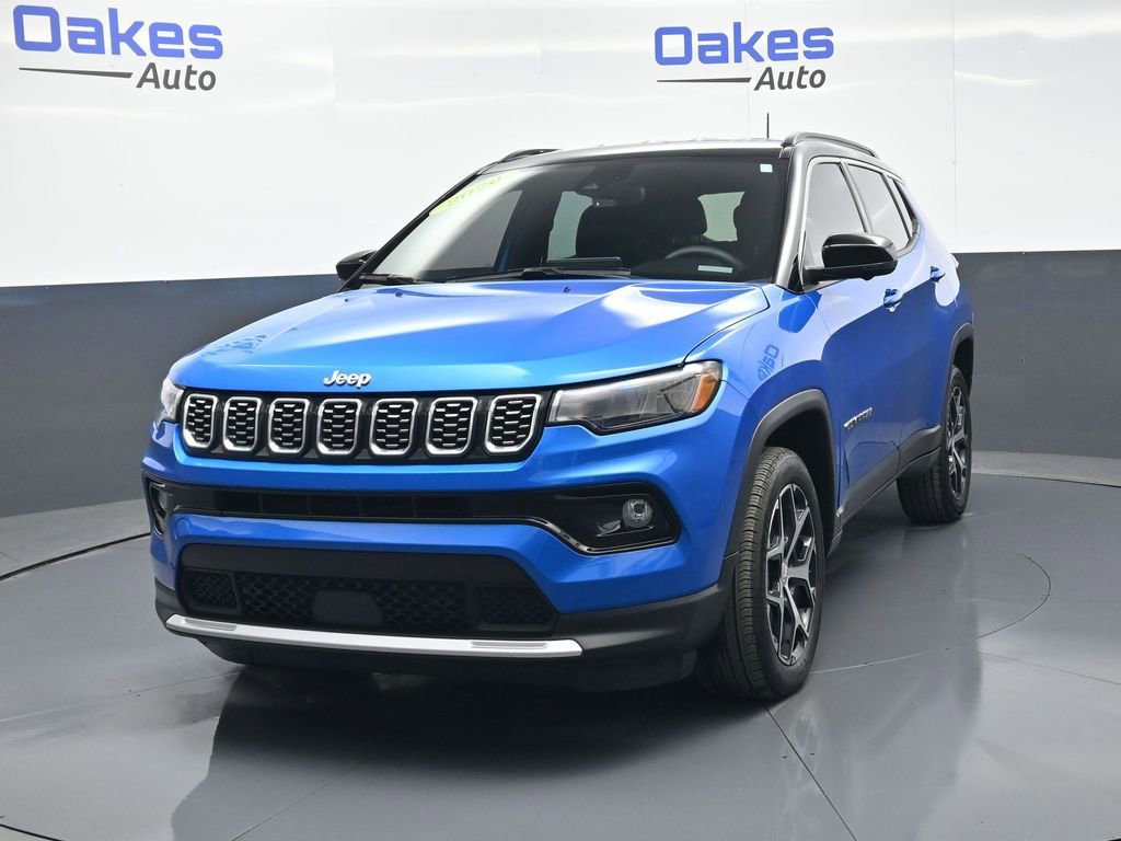 Used 2024 Jeep Compass Limited image 4