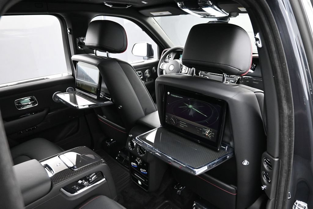 Certified 2024 Rolls-Royce Cullinan Black Badge AWD/4WD image 30