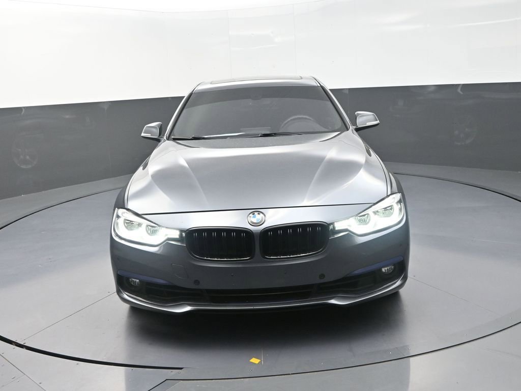 Used 2018 BMW 340i xDrive Sedan AWD/4WD image 2