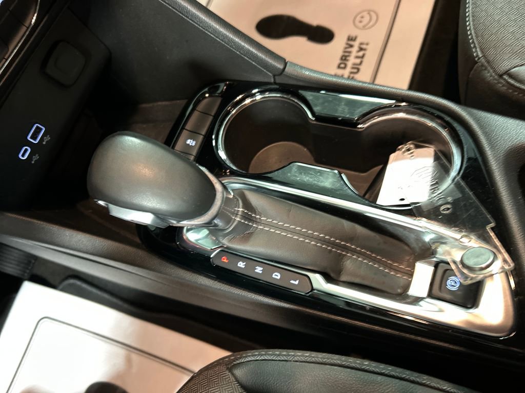 Used 2024 Buick Encore GX Preferred image 20
