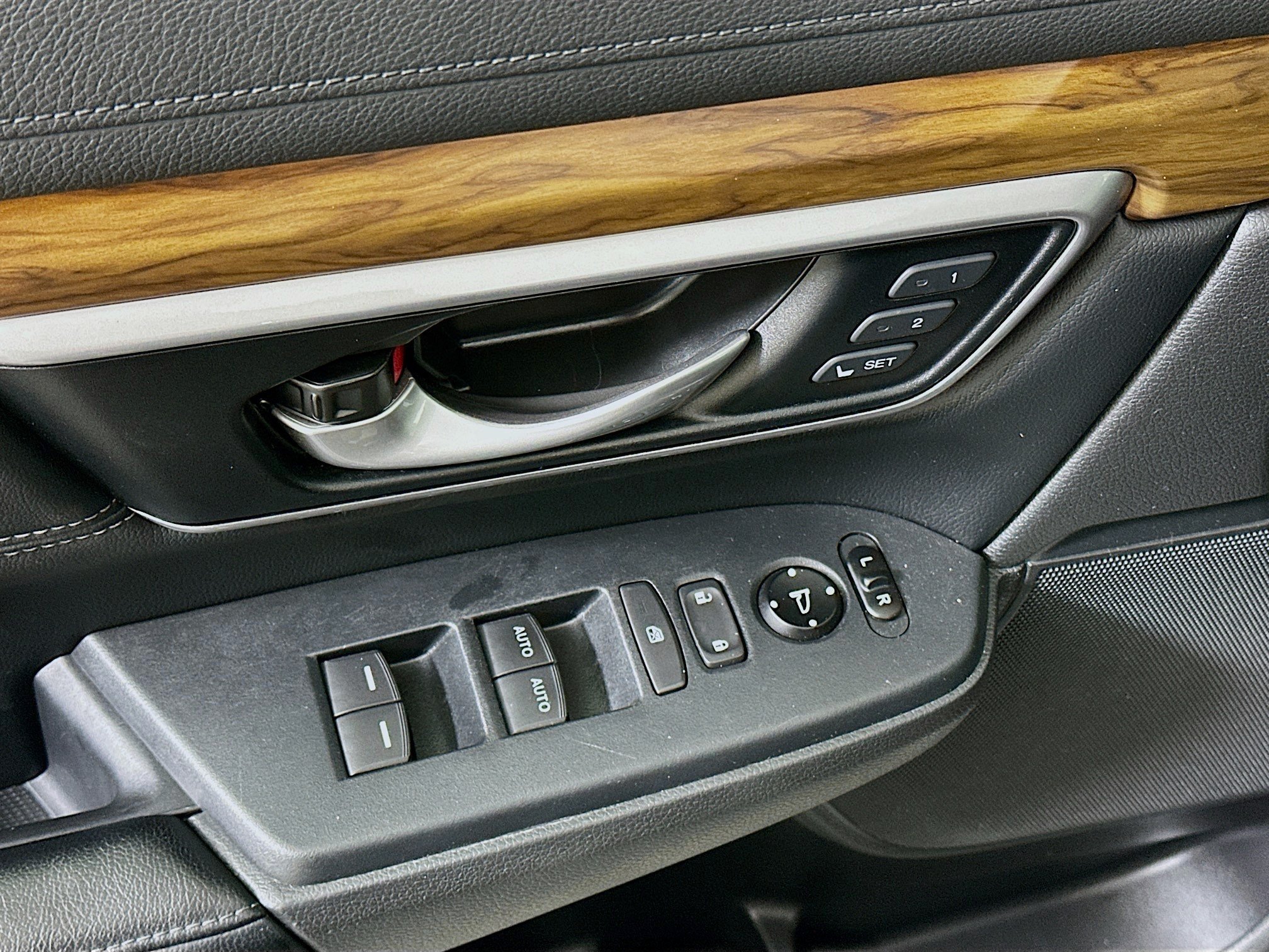Used 2019 Honda CR-V EX-L image 15