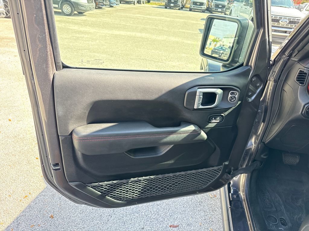 Used 2021 Jeep Wrangler Unlimited Rubicon image 12