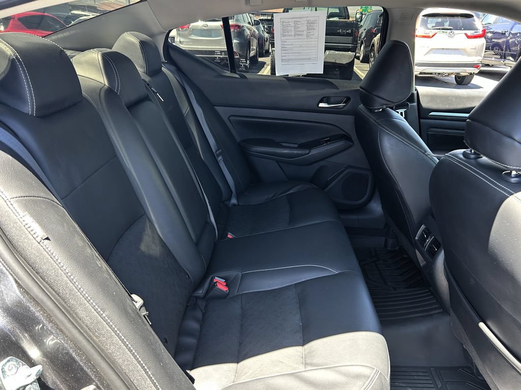 Used 2023 Nissan Altima 2.5 SL FWD image 34