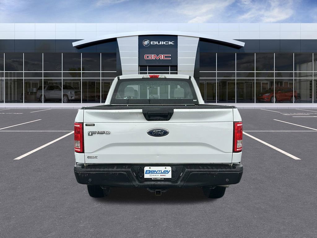 Used 2017 Ford F150 XL w/ Equipment Group 101A Mid image 4