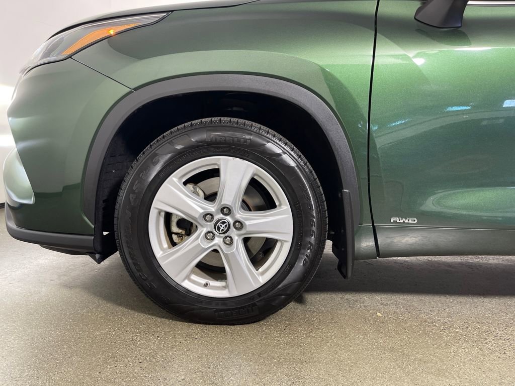 Certified 2023 Toyota Highlander LE image 11