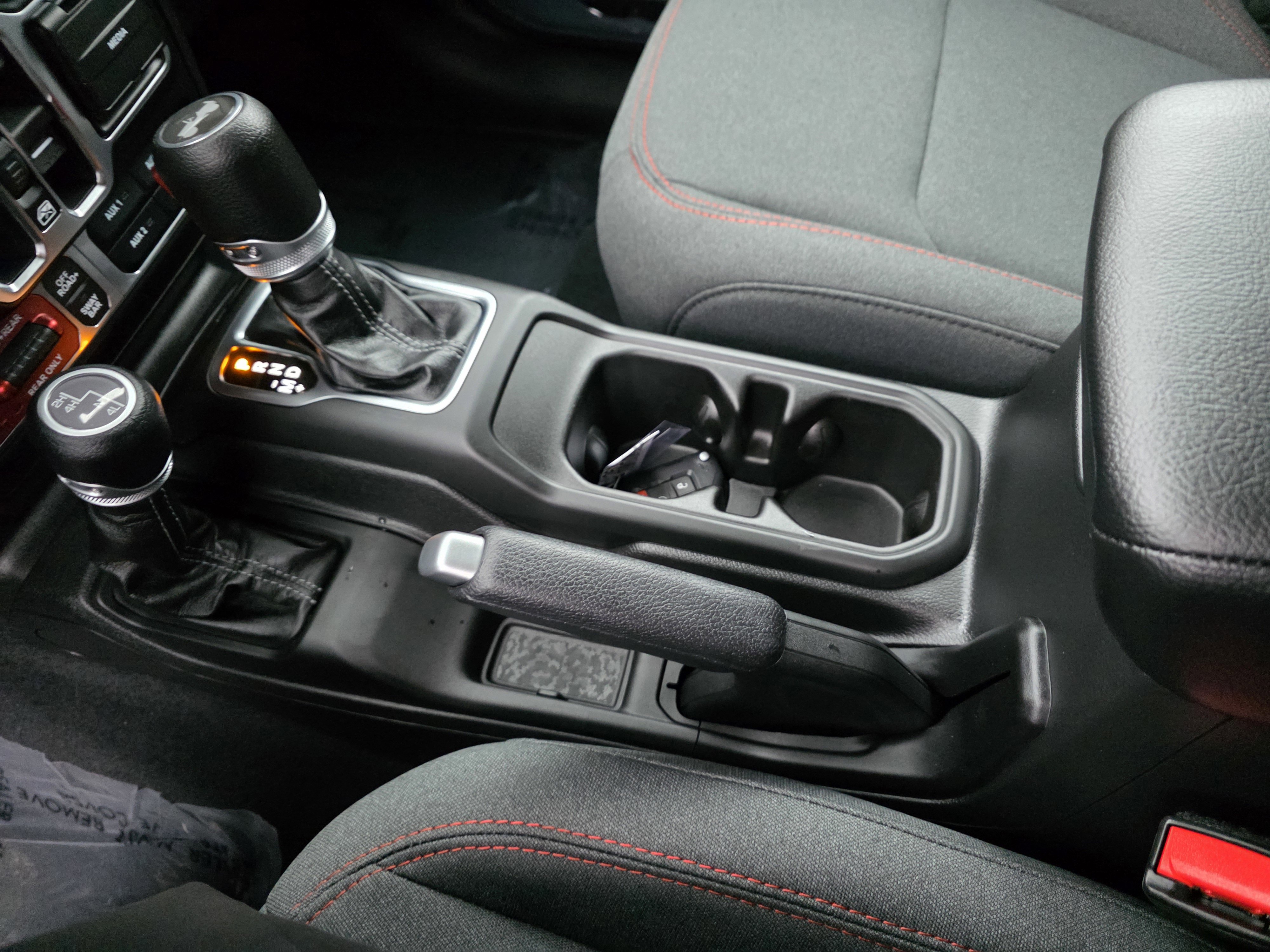 New 2026 Jeep Wrangler Unlimited Rubicon w/ Technology Group image 16