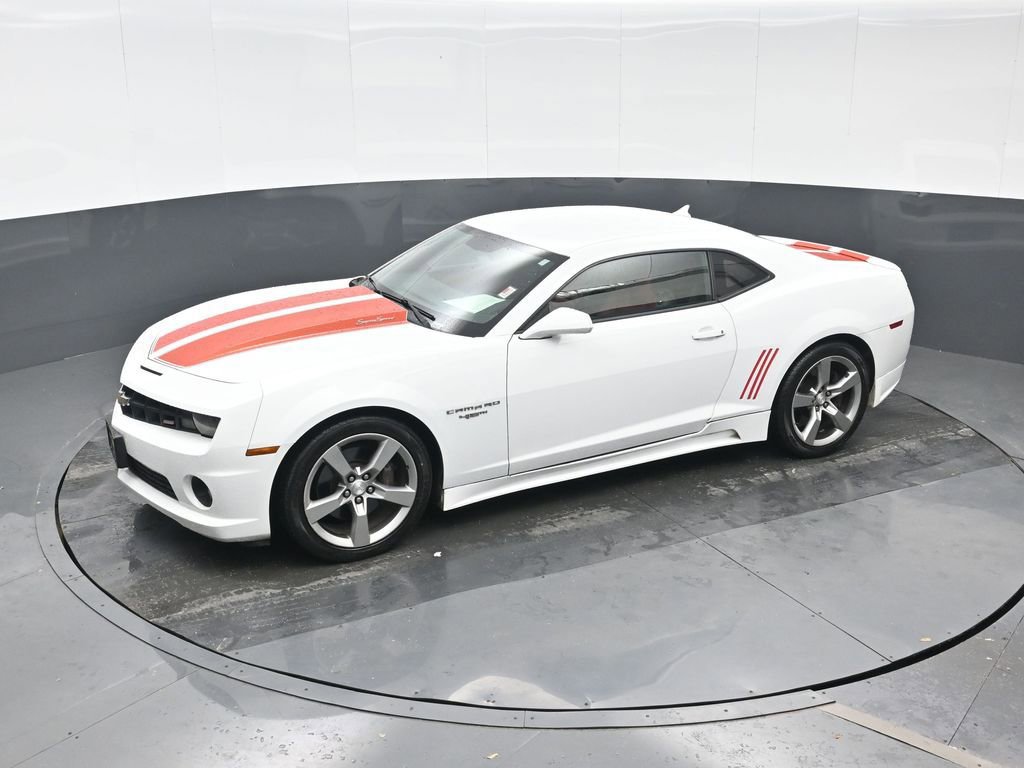 Used 2012 Chevrolet Camaro SS w/ RS Package image 17