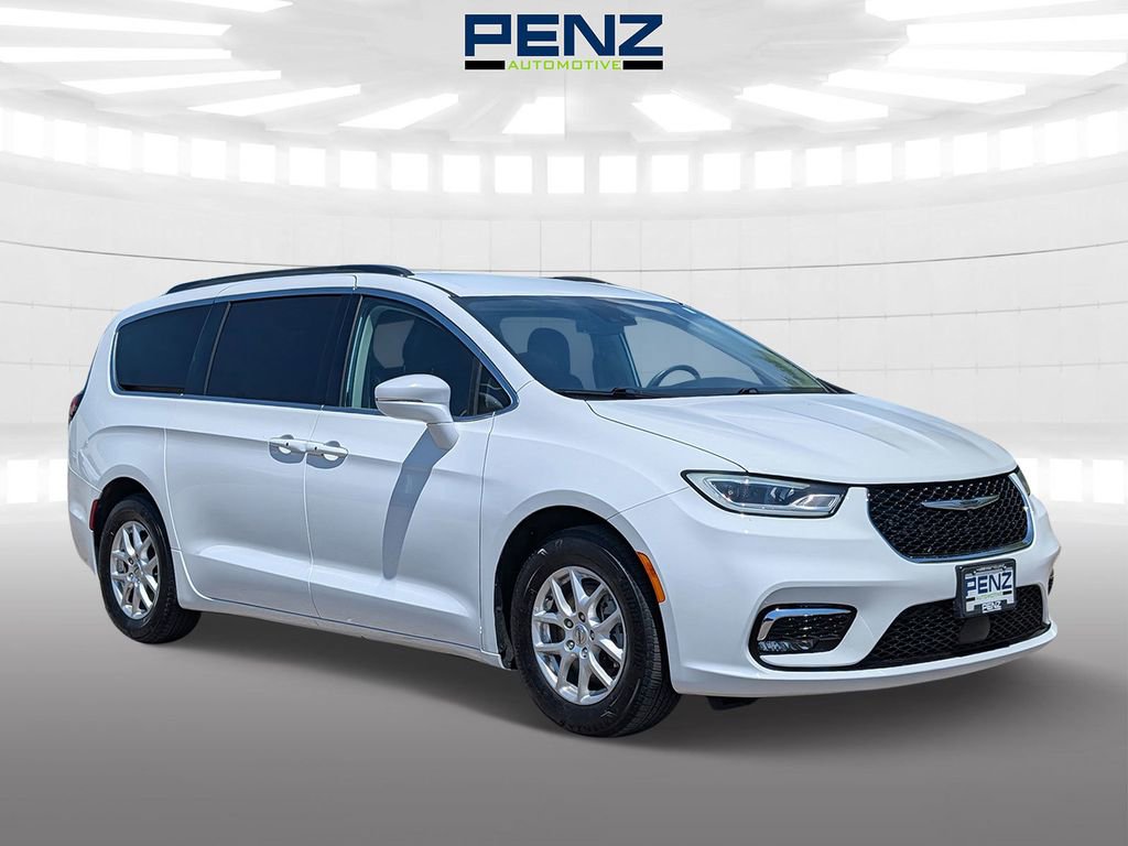 Used 2022 Chrysler Pacifica Touring-L