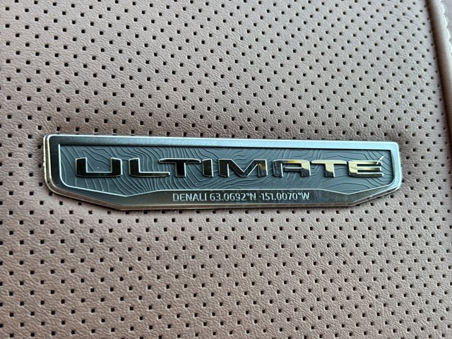 New 2026 GMC Sierra 3500 Denali Ultimate w/ LPO, Black Badging Package AWD/4WD image 48