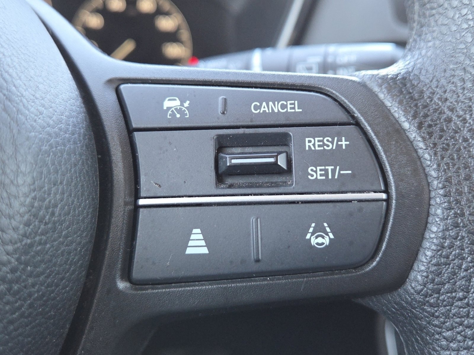 Used 2023 Honda CR-V EX image 6