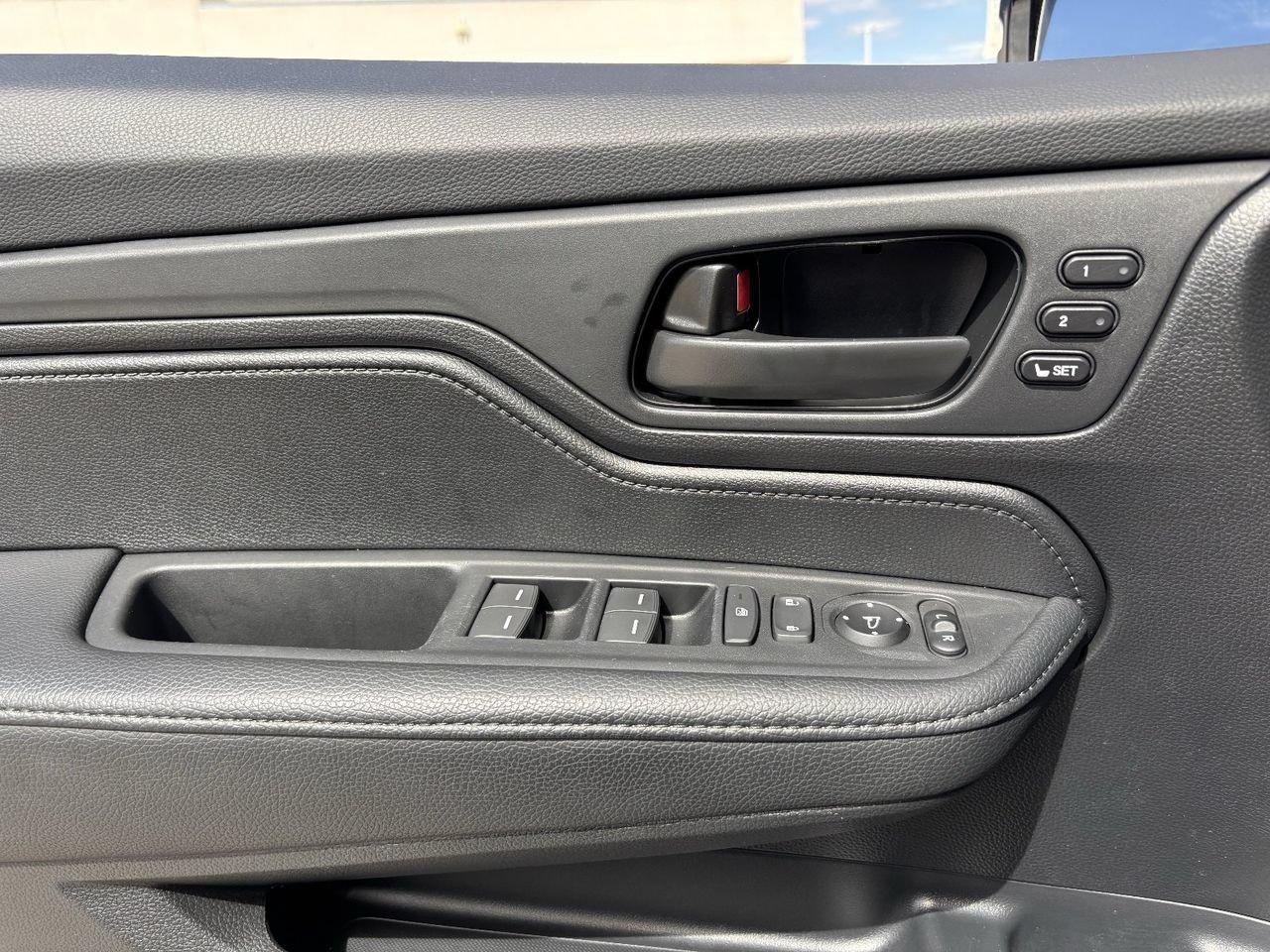 Certified 2025 Honda Odyssey Sport-L image 19