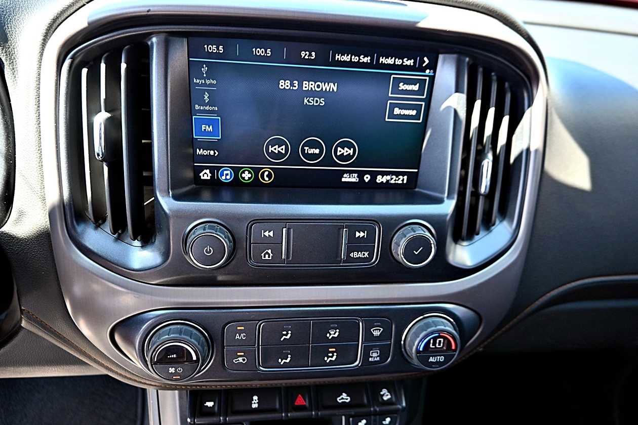 Used 2021 GMC Canyon AT4 image 23