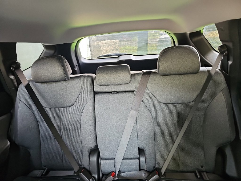 Used 2019 Hyundai Santa Fe SEL FWD image 15
