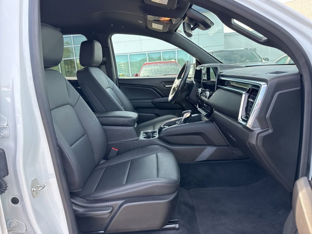 Used 2023 GMC Canyon Elevation w/ Elevation Premium Package AWD/4WD image 19