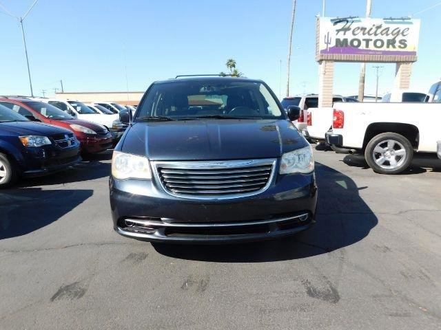 Used 2014 Chrysler Town & Country Touring FWD image 2