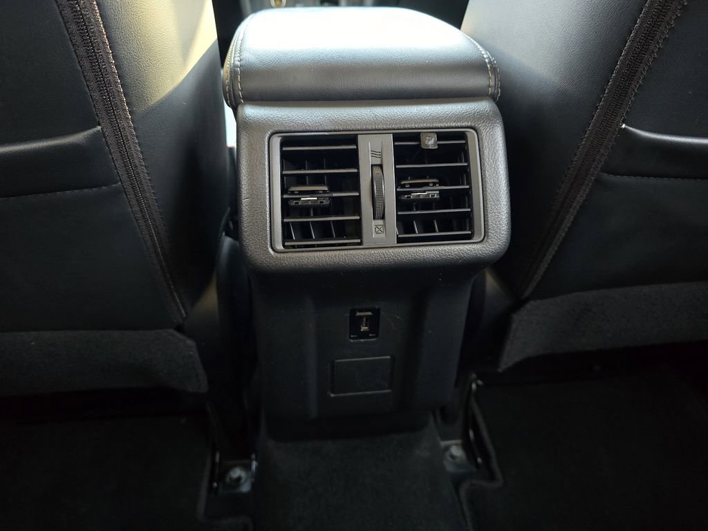 Used 2019 Mitsubishi Outlander SEL image 24