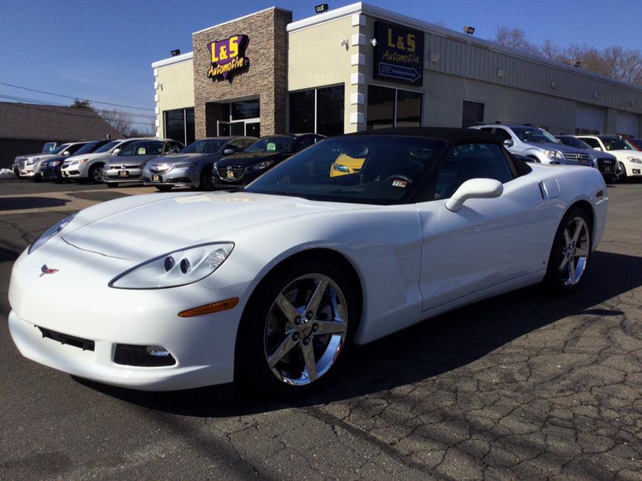 Used 2007 Chevrolet Corvette Convertible w/ Preferred Equipment Group RWD image 1