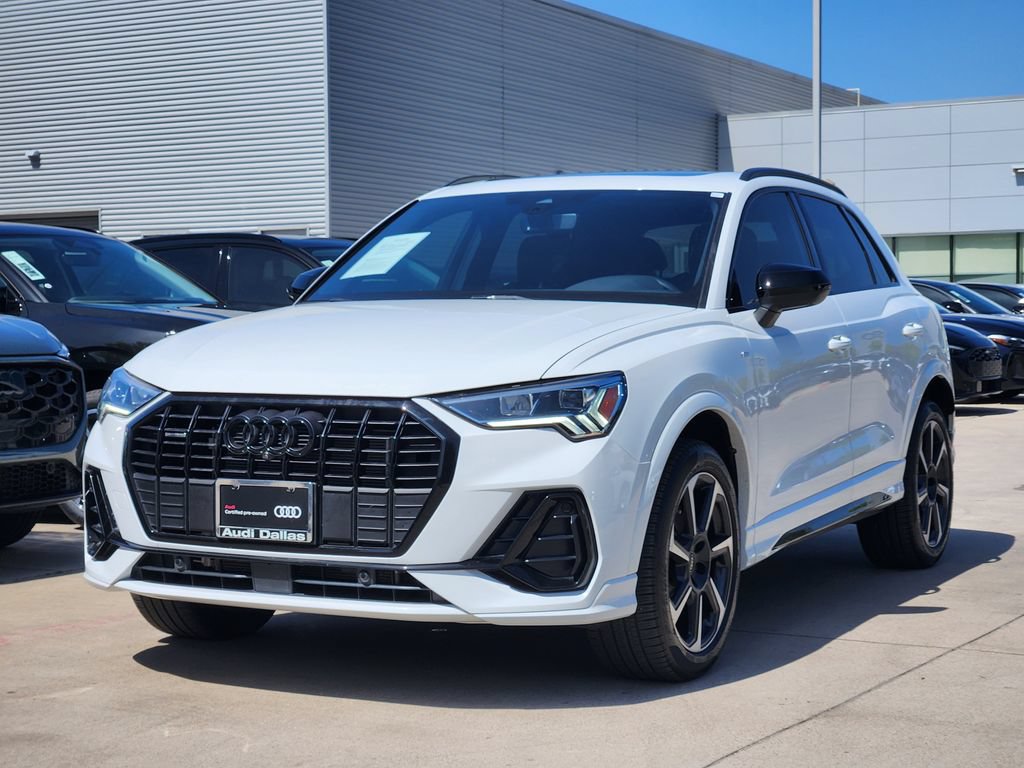 Certified 2025 Audi Q3 2.0T Premium Plus w/ Premium Plus Package AWD/4WD image 4