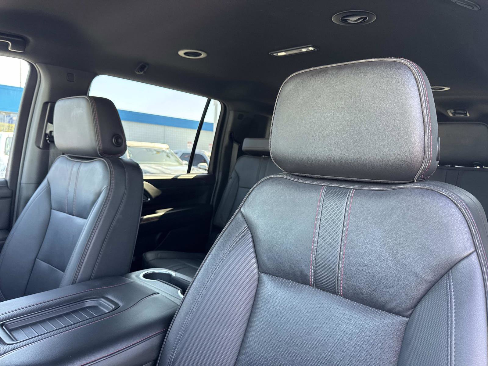 Used 2024 Chevrolet Suburban RST RWD image 23
