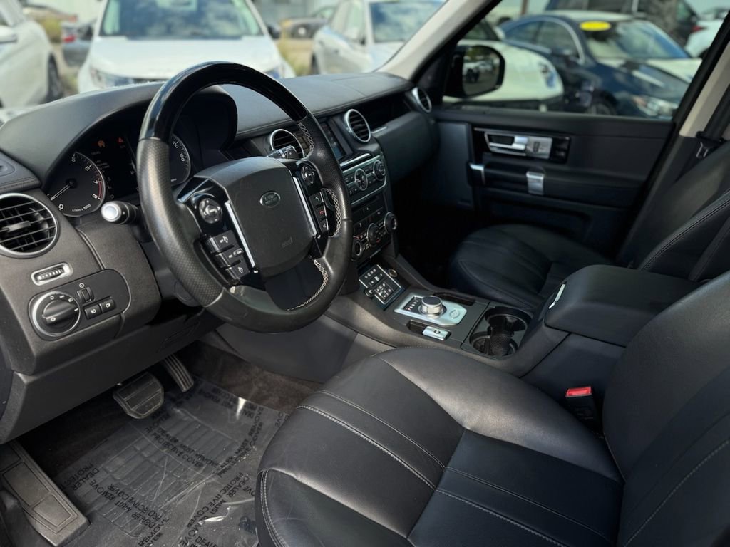 Used 2015 Land Rover LR4 HSE AWD/4WD image 12