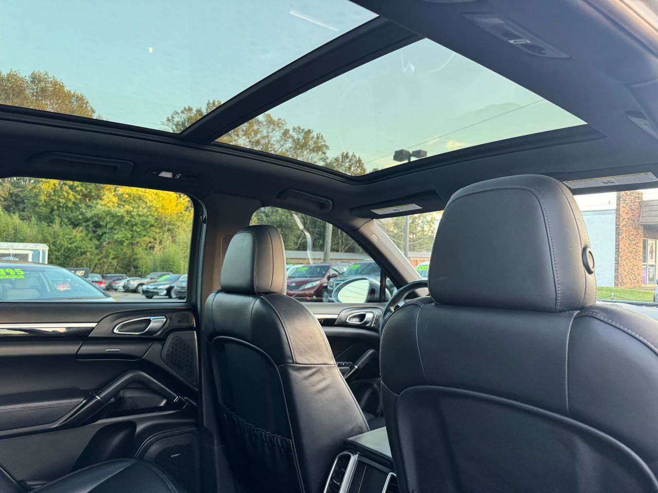 Used 2018 Porsche Cayenne AWD/4WD image 22