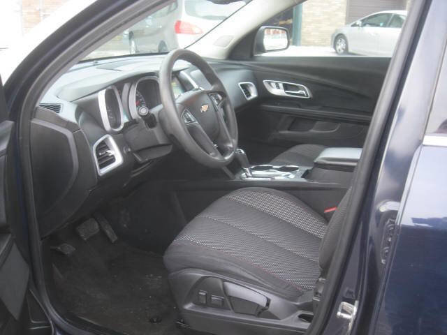 Used 2017 Chevrolet Equinox LS image 15