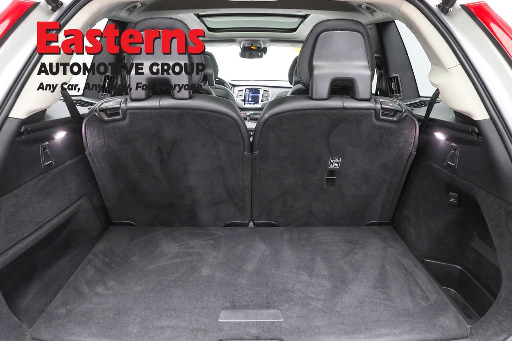 Used 2021 Volvo XC90 T6 Inscription image 9
