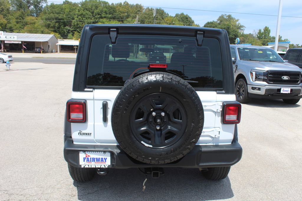 Used 2026 Jeep Wrangler Sport AWD/4WD image 8